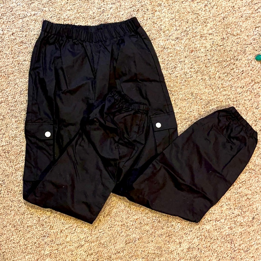 ~ black cargo pants ~